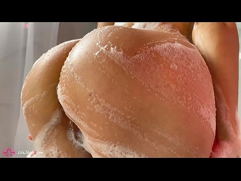 ❤️ Bruneta masturbuje kundu vibrátorem až k intenzivnímu orgasmu ve sprše ️❌ Porno u nás ❌